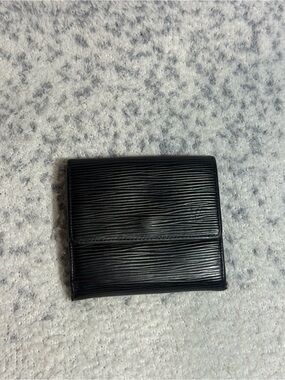 Louis Vuitton Epi Black Leather Trifold Wallet